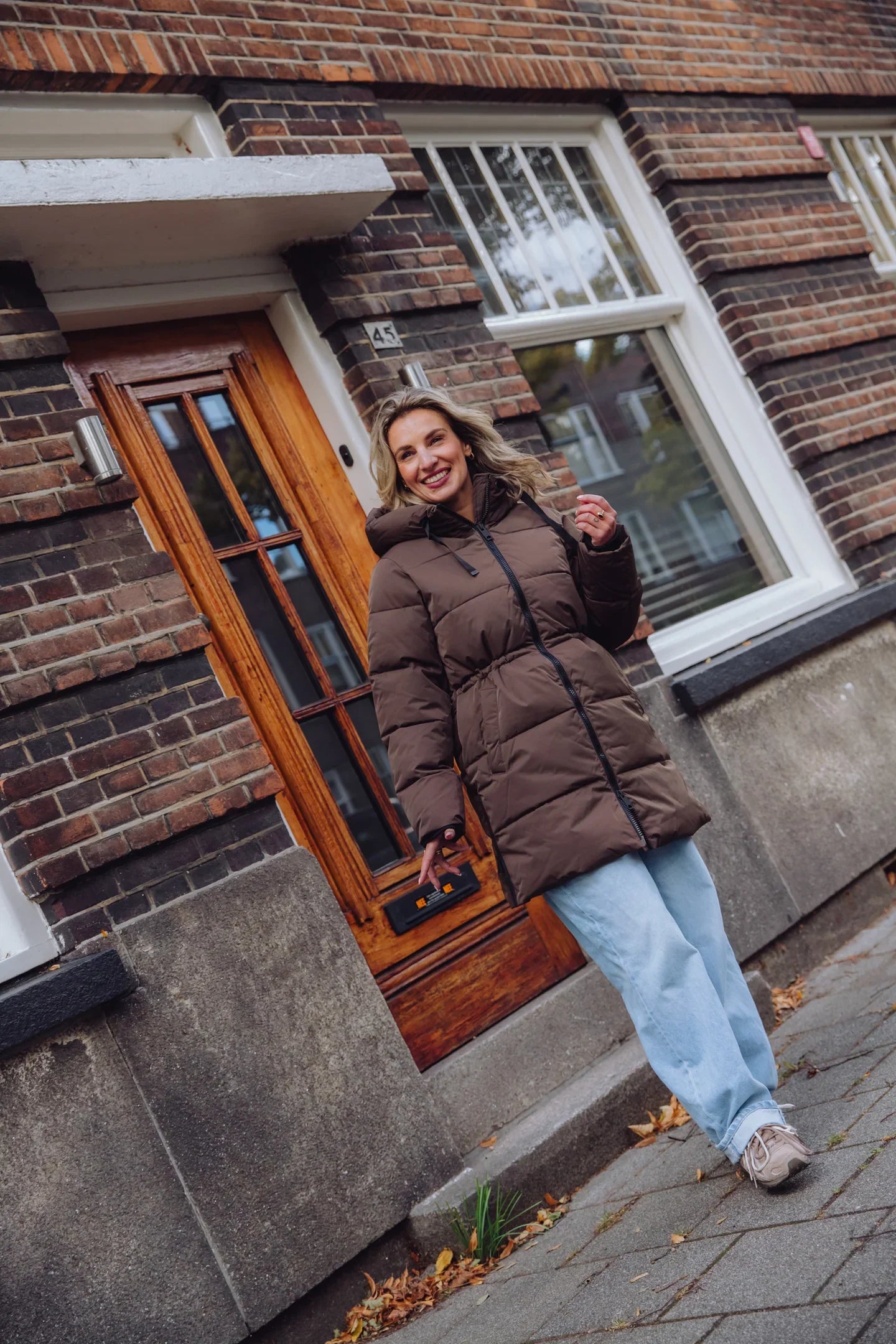 Damjacka med vaddering – Huv – Medellång – Pufferjacka – Vinterjacka för damer-Mira Lina