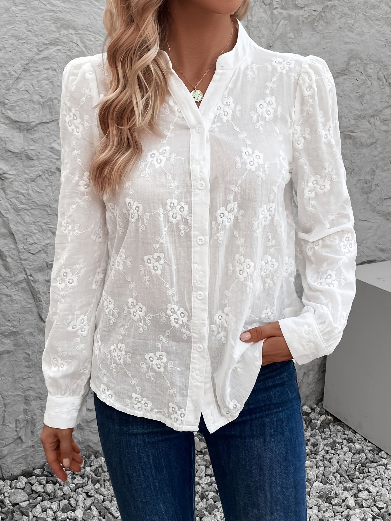 Damskjorta – Broderad – Långärmad – Vit skjorta – Knäppt blus-Mira Lina