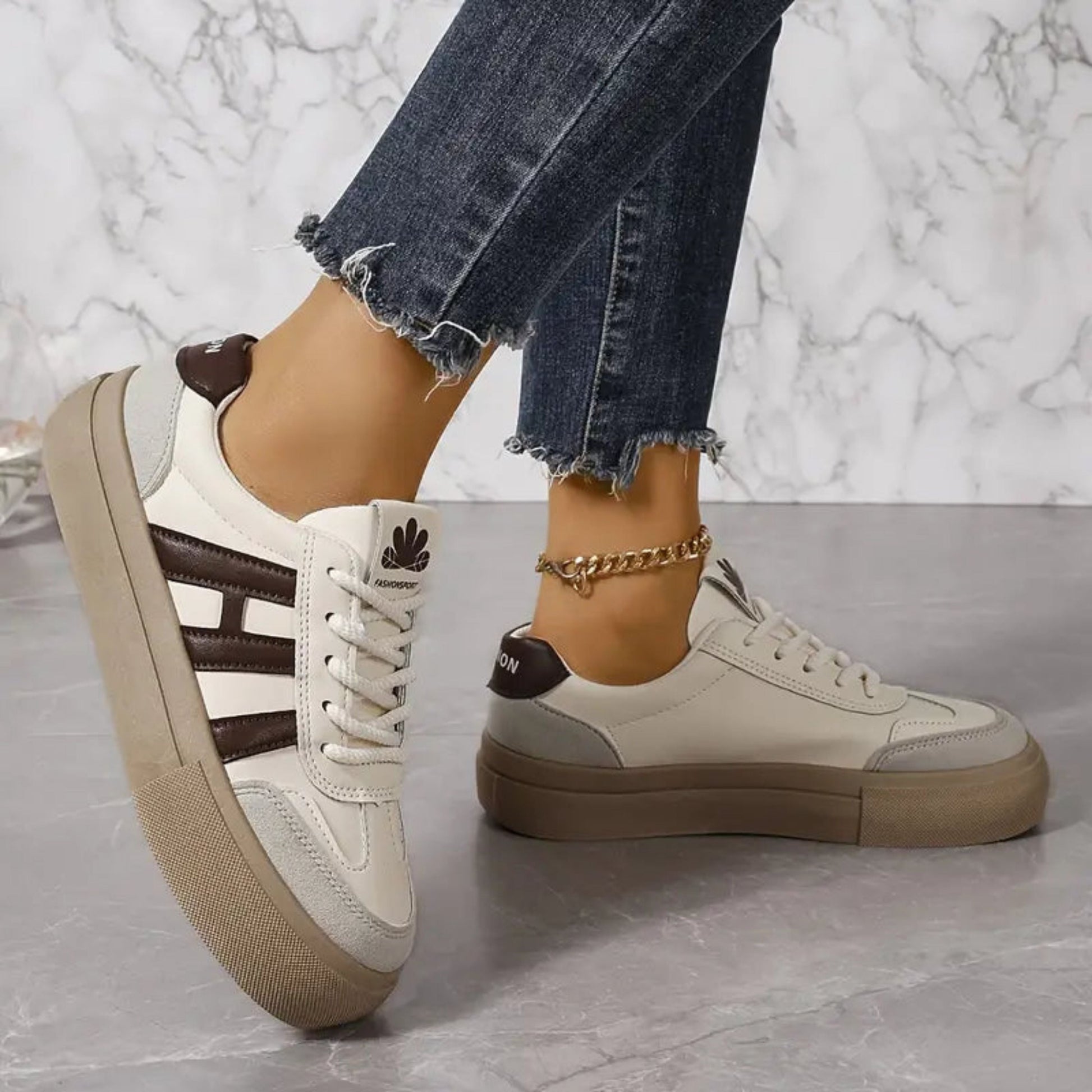 Damskor | 3-stripes | Snörning | Vita sneakers | Damskor-Mira Lina