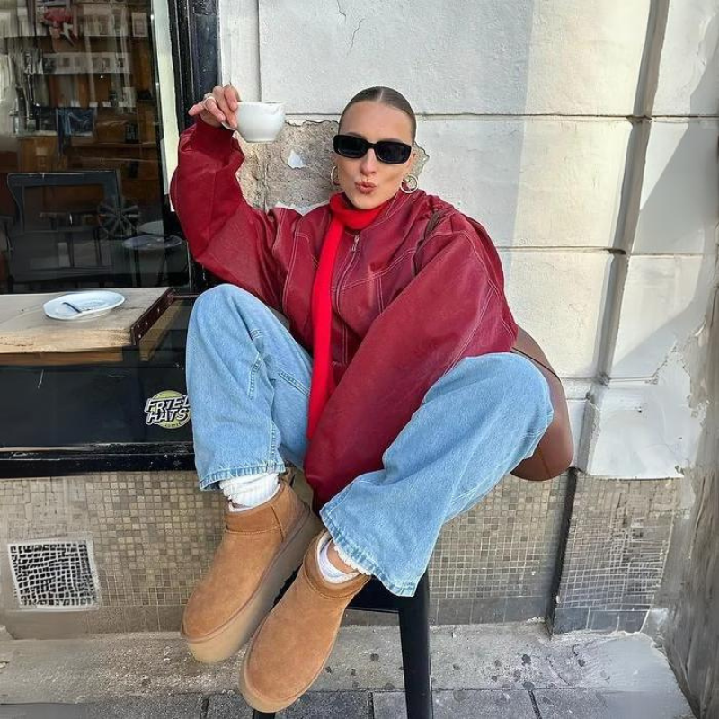 Jacky- Oversized jacka med kontrasterande sömmar Röd-Mira Lina