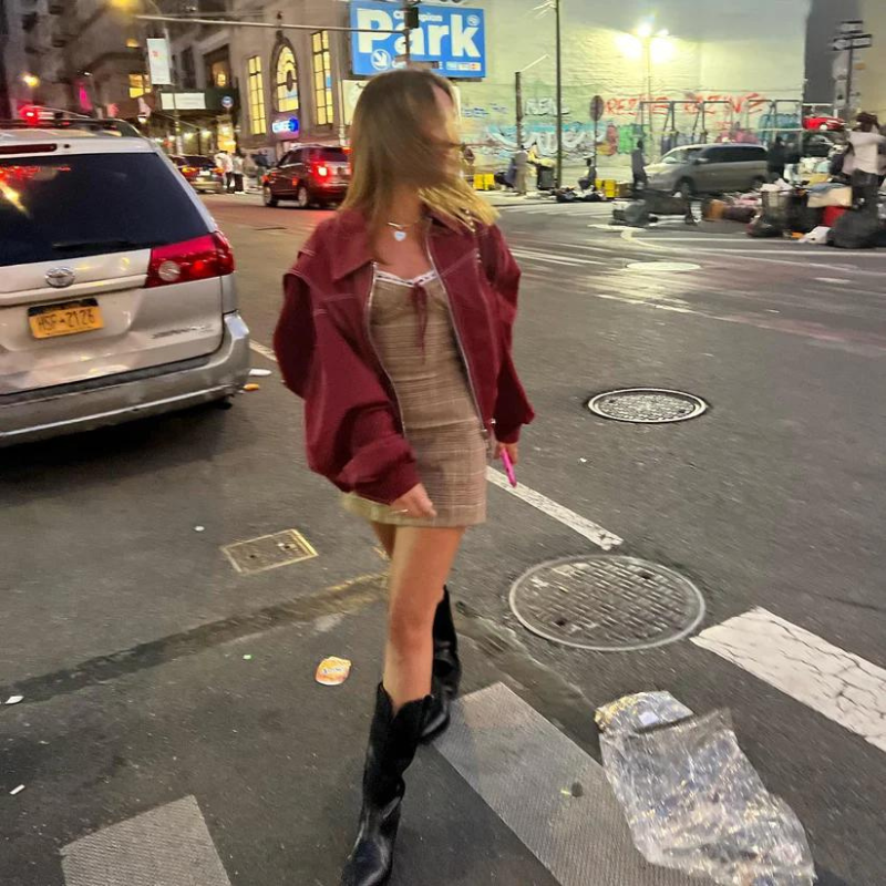 Jacky- Oversized jacka med kontrasterande sömmar Röd-Mira Lina