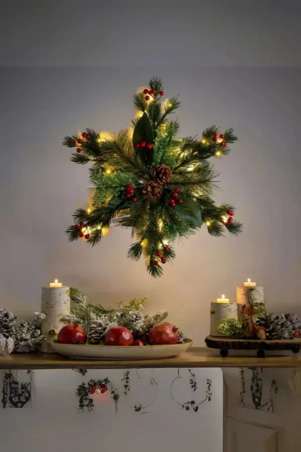 Juldekoration för väggar – Kottar – LED – Julgrönska – Julkrans-Mira Lina