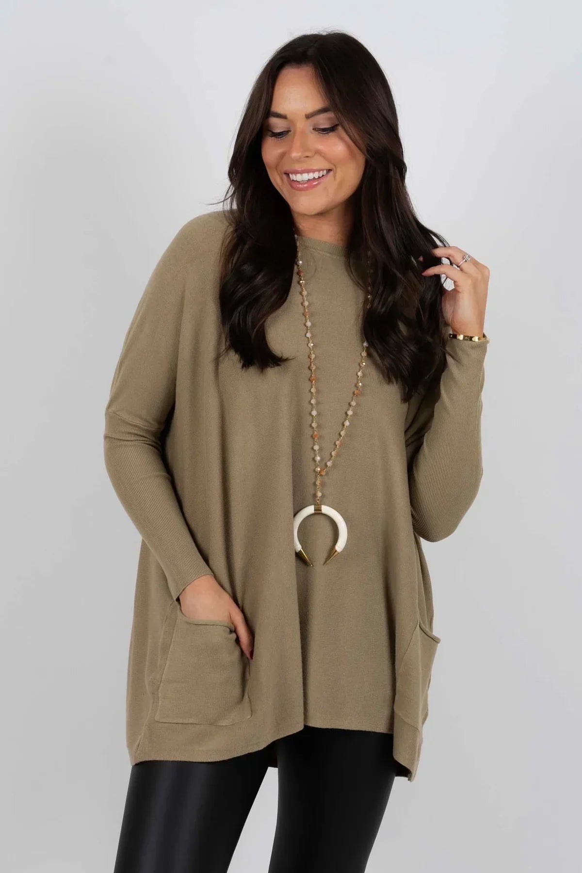 Lång tröja | Löst sittande | Fickor | Oversized tröja | Stickade plagg för damer-Mira Lina