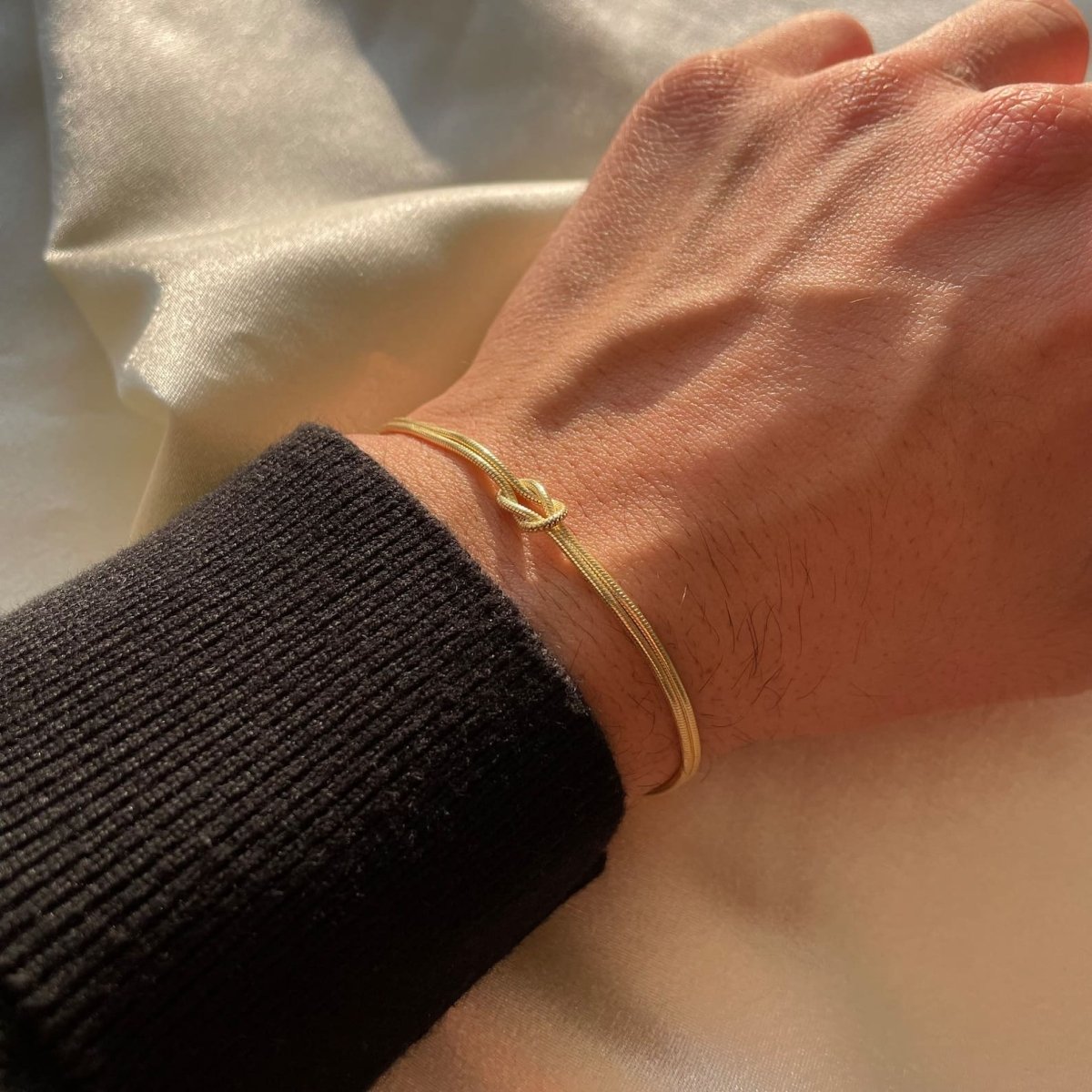Love Knot-armband | Justerbart | Minimalistiskt | Gul metalltonarmband | Damarmband-Mira Lina