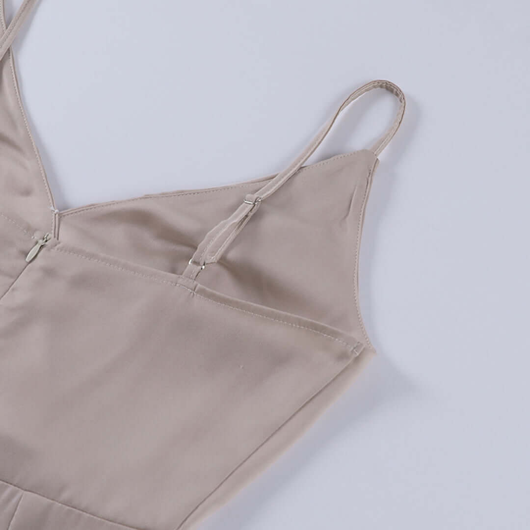 Maxiklänning | V-hals | Slits | Elegant klänning | Festklänning-Mira Lina