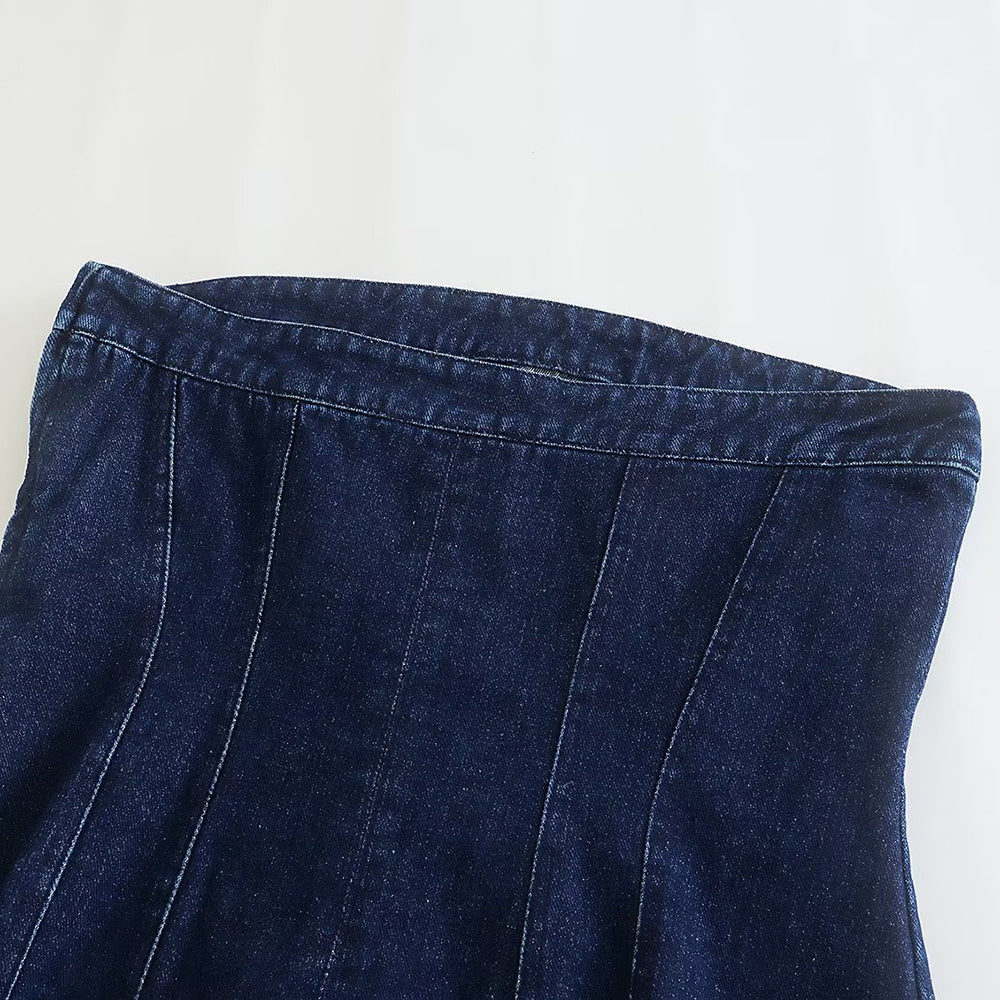 Mini twillvävklänning - Damklänning med axelband i tubbodycon-twillväv-Mira Lina