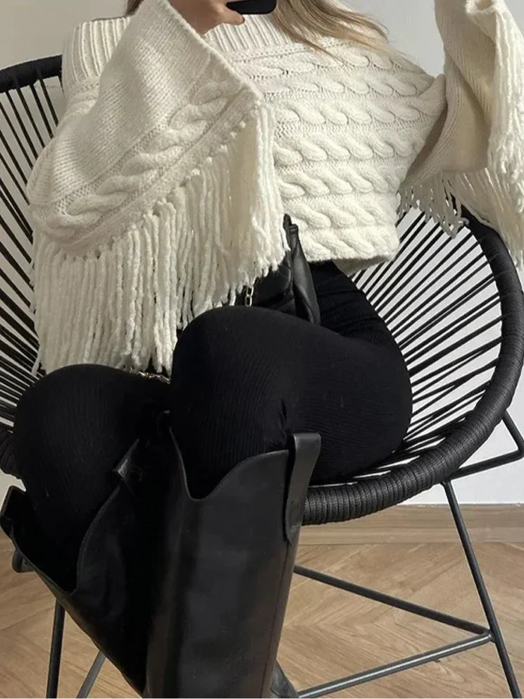 Off-Shoulder Jumper | Vit | Tassel | Kabelstickad tröja | Damtröja-Mira Lina