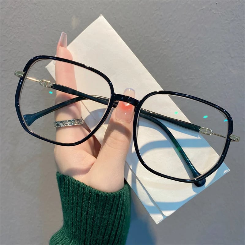Receptfria Glasögon | Fyrkantiga | Klara Glas | Blått Ljusfilter | Damglasögon-Mira Lina