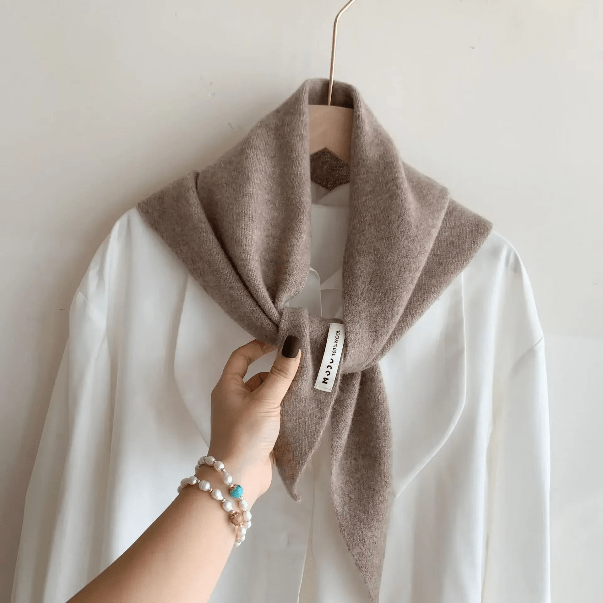 Triangelstickad halsduk | Liten | Varm | Triangelhalsduk | Damhalsduk-Mira Lina