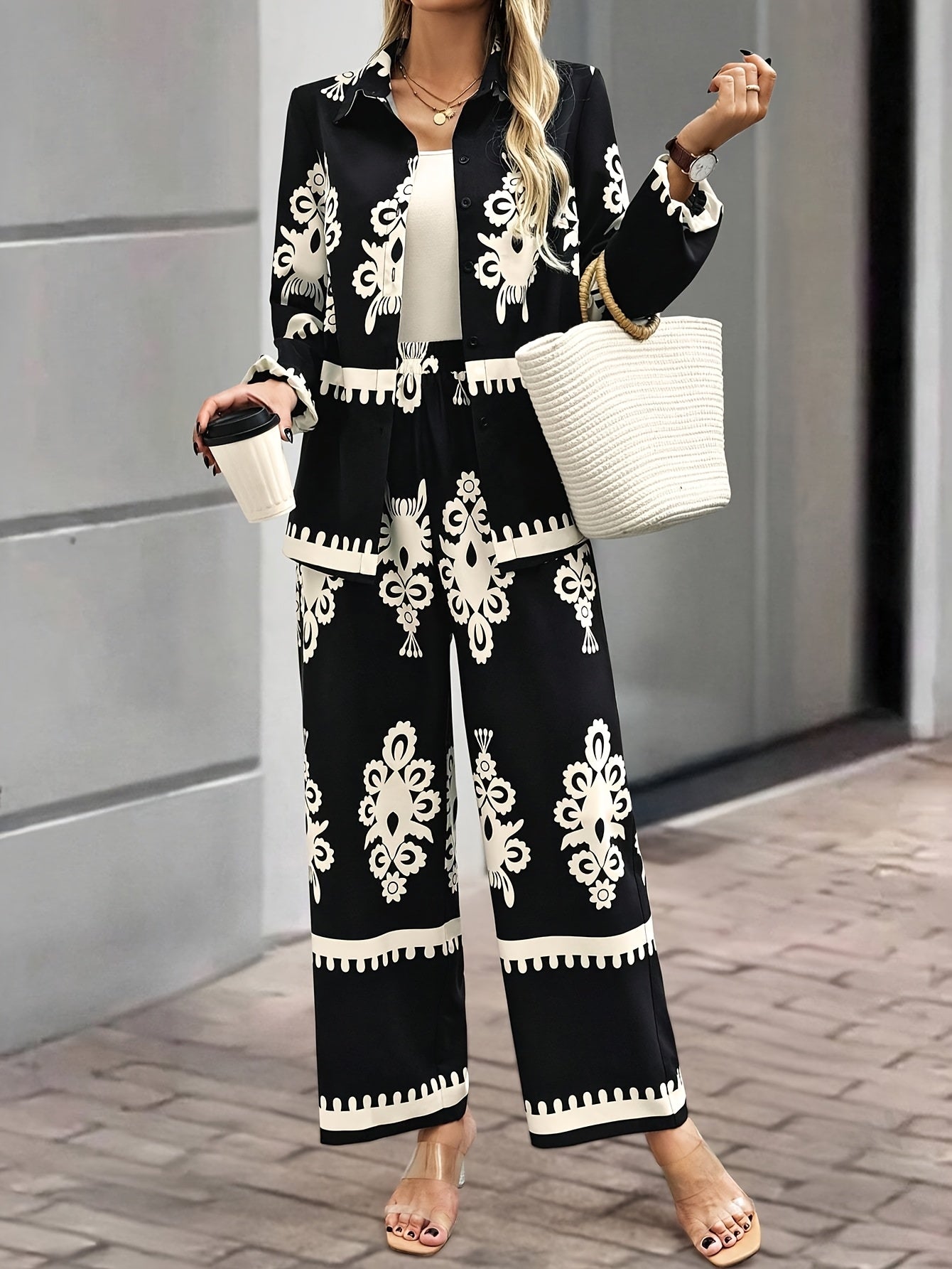 Tvådelat set - Byxor med vida ben - Blazer - Coord-set - Damkläder-Mira Lina