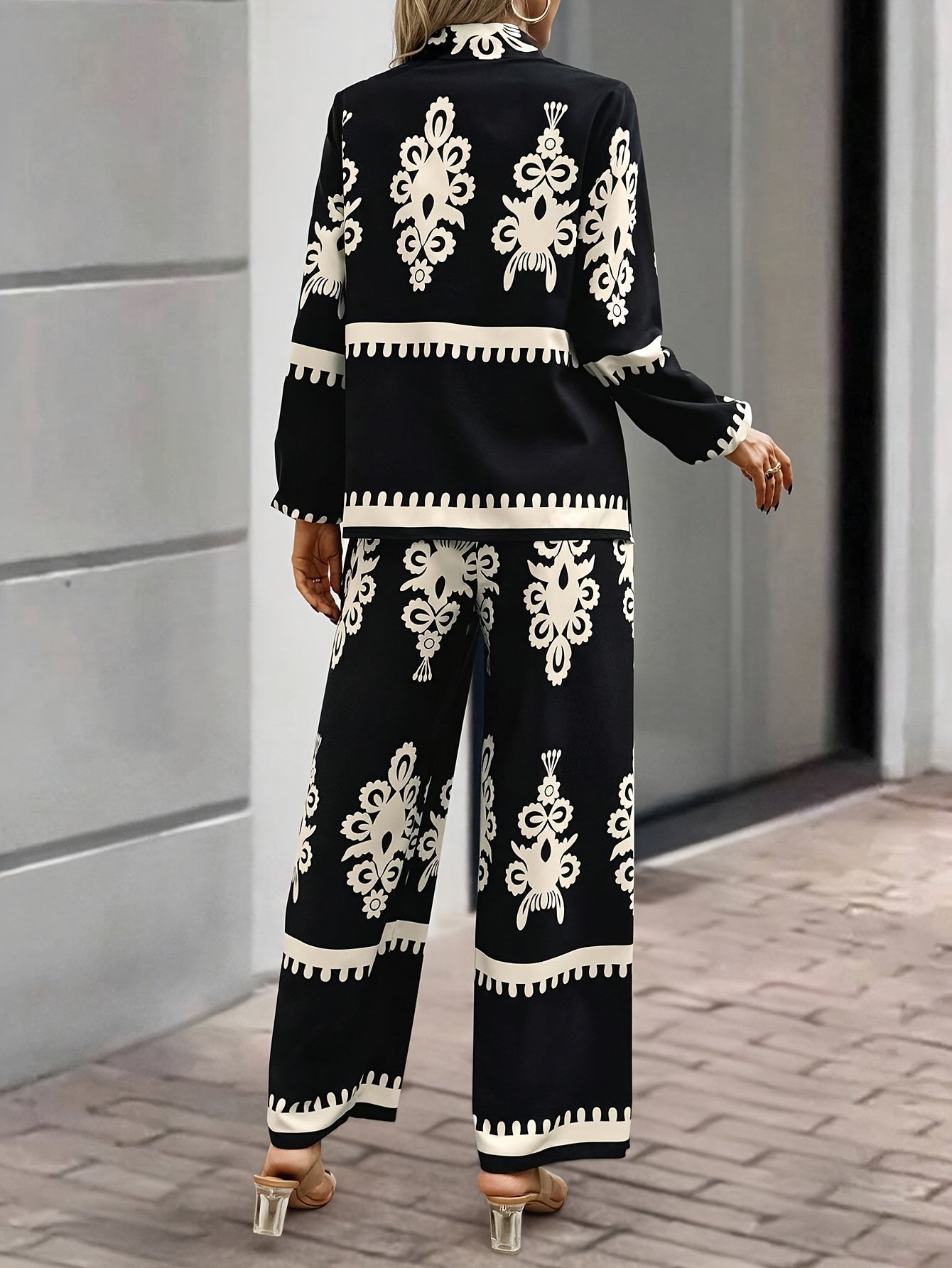 Tvådelat set - Byxor med vida ben - Blazer - Coord-set - Damksyntetmaterial med struktur-Mira Lina